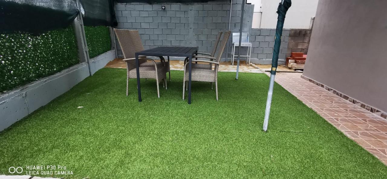 Θα Νιώθετε Σαν Στο Σπίτι Σας! Apartment Komotiní Luaran gambar